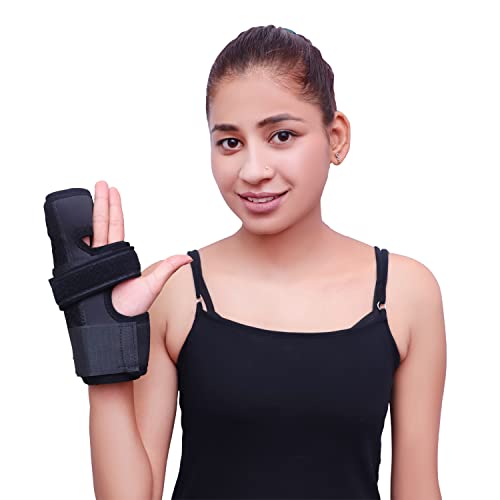 Boxer Finger Splint - Metacarpal Finger Splint Right Removable Splint for Boxers Fracture - Little and Ring Finger Protection - Fits Left or Right-Hand Brace Medium Pack of 1