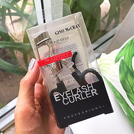 Beauty Buffet Eyelash Curler - Black Plastic & Metal - Includes Replacement Pad