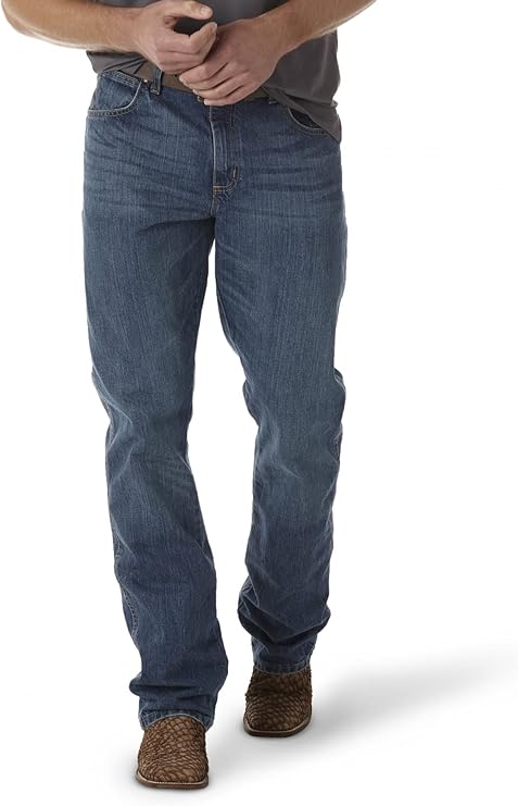 Wrangler Men's Retro Relaxed Fit Boot Cut Jean