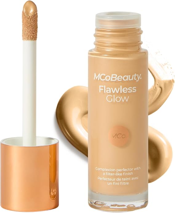 MCoBeauty - Flawless Glow Luminous Skin Filter - 4 Medium Shade - 4-in-1 Multi-Use Formula that Contains Squalane - Includes Doe Foot Applicator - Liquid Illuminator