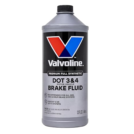 Valvoline DOT 3 & 4 Synthetic Brake Fluid with High Boiling Point, Corrosion Protection, Vapor Lock Resistance, Compatible with ABS, Disc and Drum Brake Systems, 32oz