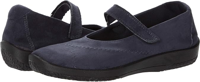 Arcopedico Women's L18 Shoe