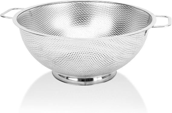 Colander for Kitchen, 3QT, Stainless Steel Colander Strainer with Handle for Fruits Vegetables Cooking Food, Dishwasher Safe