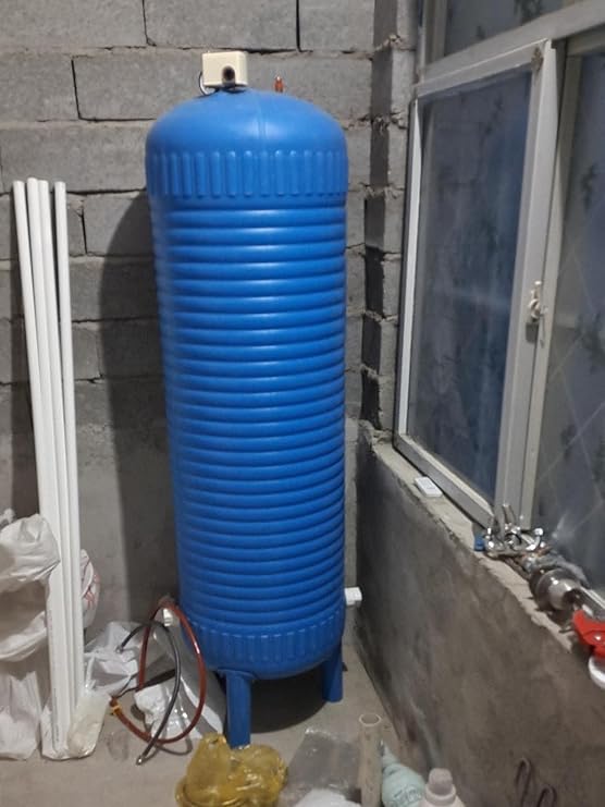Pressurized Water Storage Tank 200 150 120 100 60 50 L, PE Well Pressure Tanks with Gauge and Inlet & Outlet, Large-Capacity Well Tanks for Well Pump/Sprinkler System(Size:50L/13.2GAL(71x33cm/