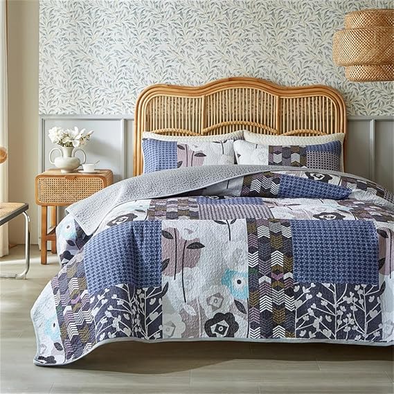 mixinni King Comforter Set, 3-Piece Blue White Flower Quilt Set Bedspread Lightweight Coverlet Set Country Style Floral Patchwork Printed Quilted Bedding Set with Shams for All Season-King Size