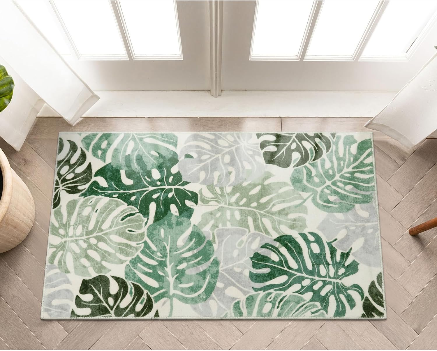 Wonnitar Tropical 2x3 Small Bathroom Rug, Washable Green Leaf Bath Mat, Non-Slip Cute Monstera Kitchen Sink Throw Rug, Low Pile Non-Shedding Floor Carpet for Bedside Dorm Doormat Decor