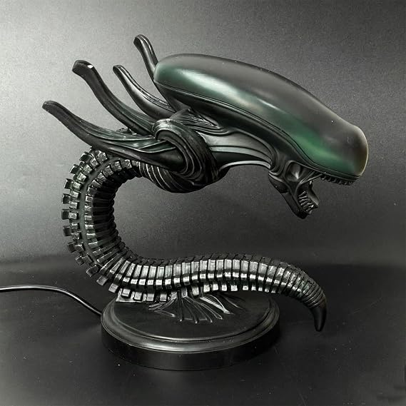 7" Alien Xenomorph Desk Lamp, Handmade Resin Sci-Fi Monster Night Light, USB Powered Ambient Table Lamp for Gaming Desk, Bedroom & Home Decor, Unique Gift for Fans(B)