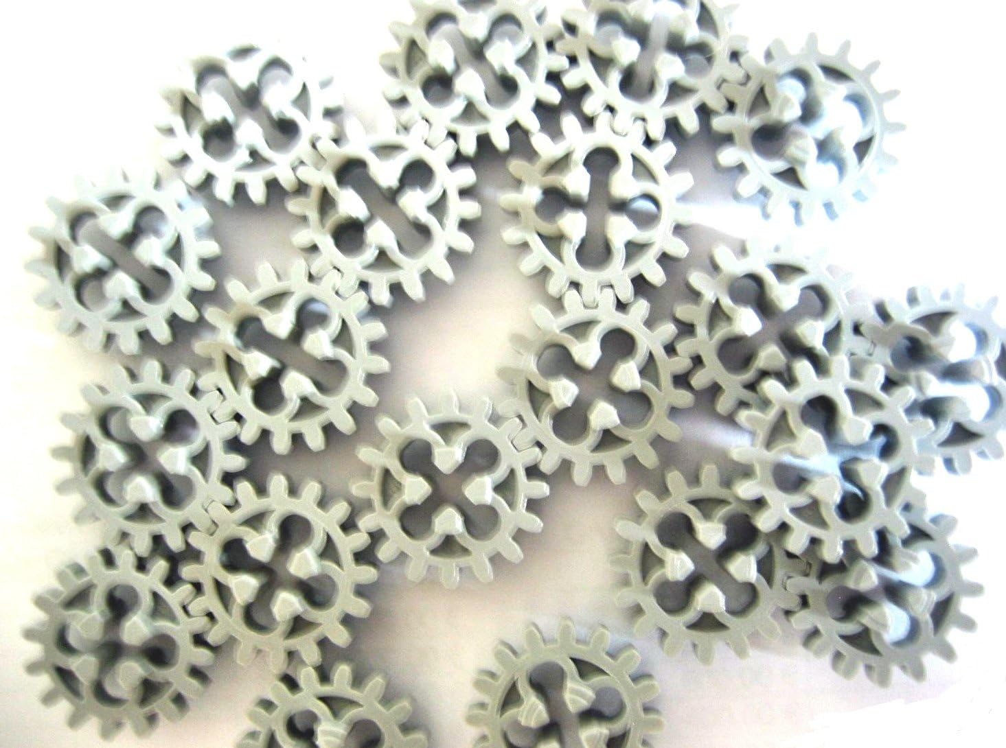 LEGO TECHNIK Technic 10 Gear WheelPinion Gear 16 Teeth in a New Light Grey.