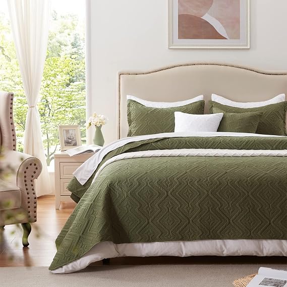 Solid Green King Size Check Bedspread & Orange Bohemian Quilt Set