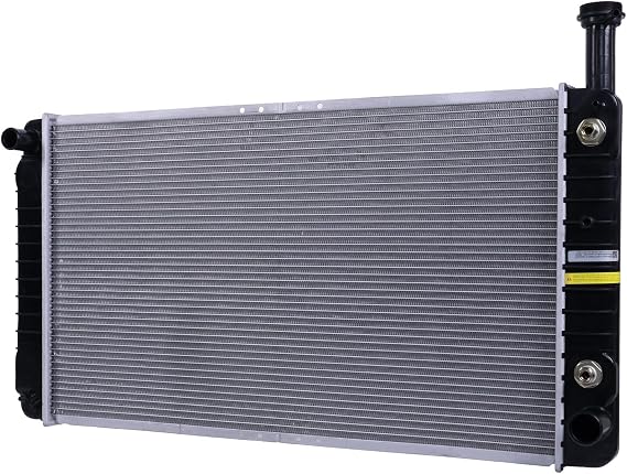 Radiator for Chevy Express 1500/2500/3500, GMC Savana 1500/2500 03-05