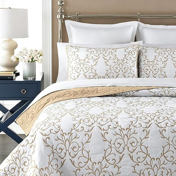 mixinni King Size Quilt Set 3-Piece, Cotton Blend Reversible Bedspread, Elegant Beige Embroidery Pattern Coverlet with 2 Decorative Pillow Shams, Soft All Season Bedding Set-King Size